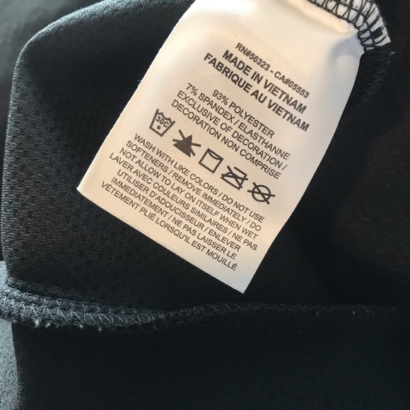 Nike black Capri with bottom snaps dri-fit - Picture 9 of 9